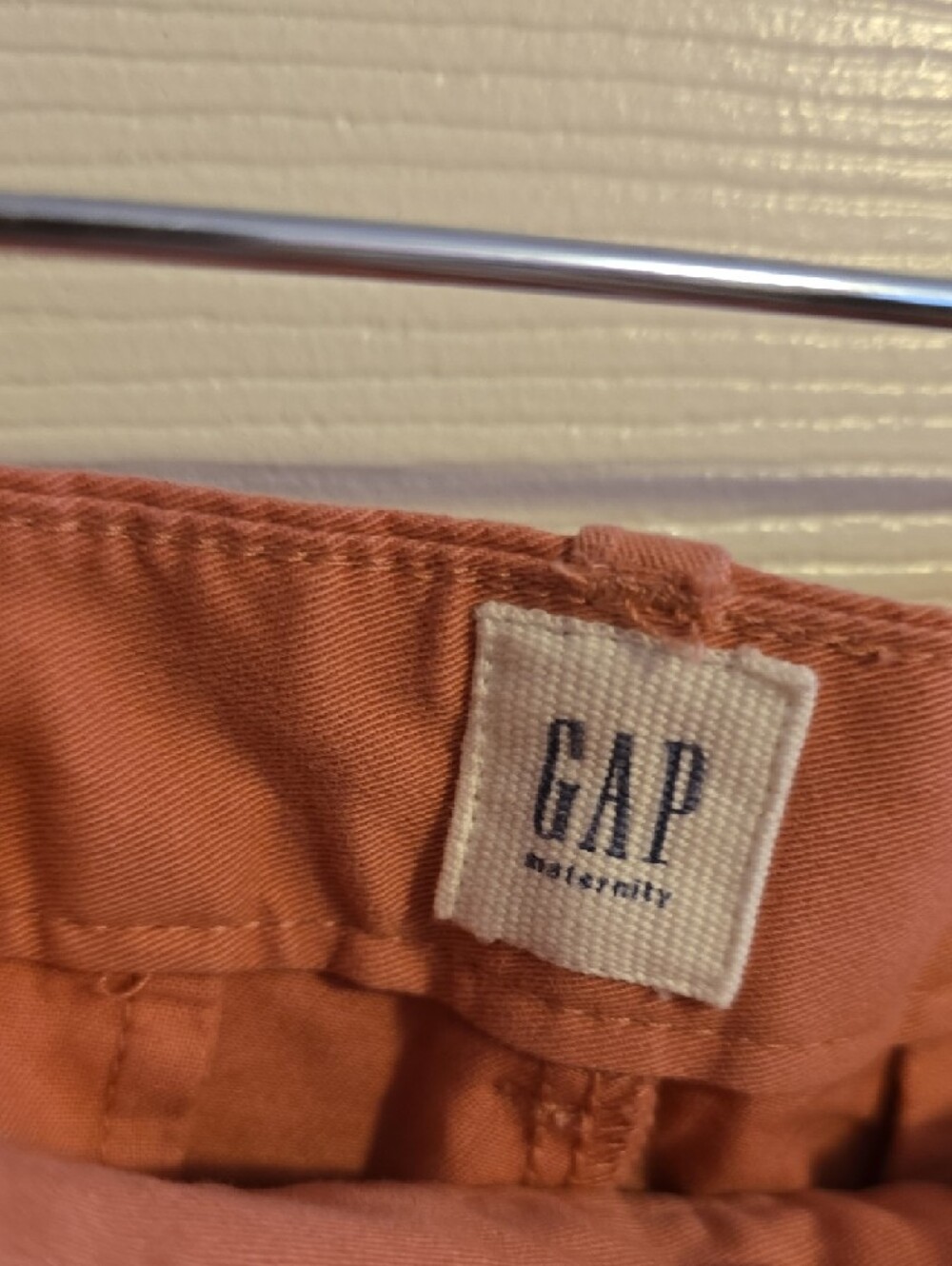 GAP Women's Coral Pink Bermuda Shorts - Picture 2 of 9